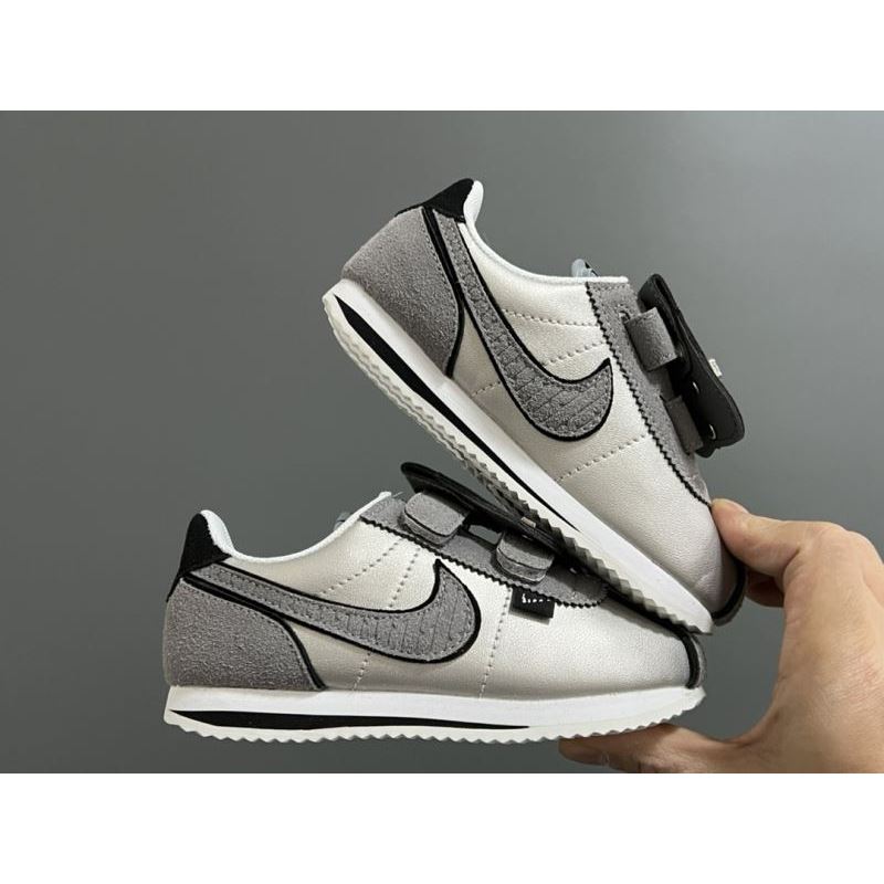 Nike Kids Shoes - Click Image to Close